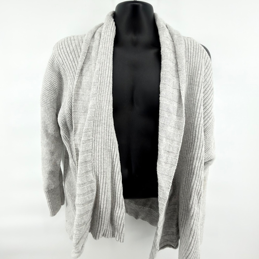 Chelsea28 Gray Cold Shoulder Cardigan Sweater Womens M/L Open Front Knit Ribbed